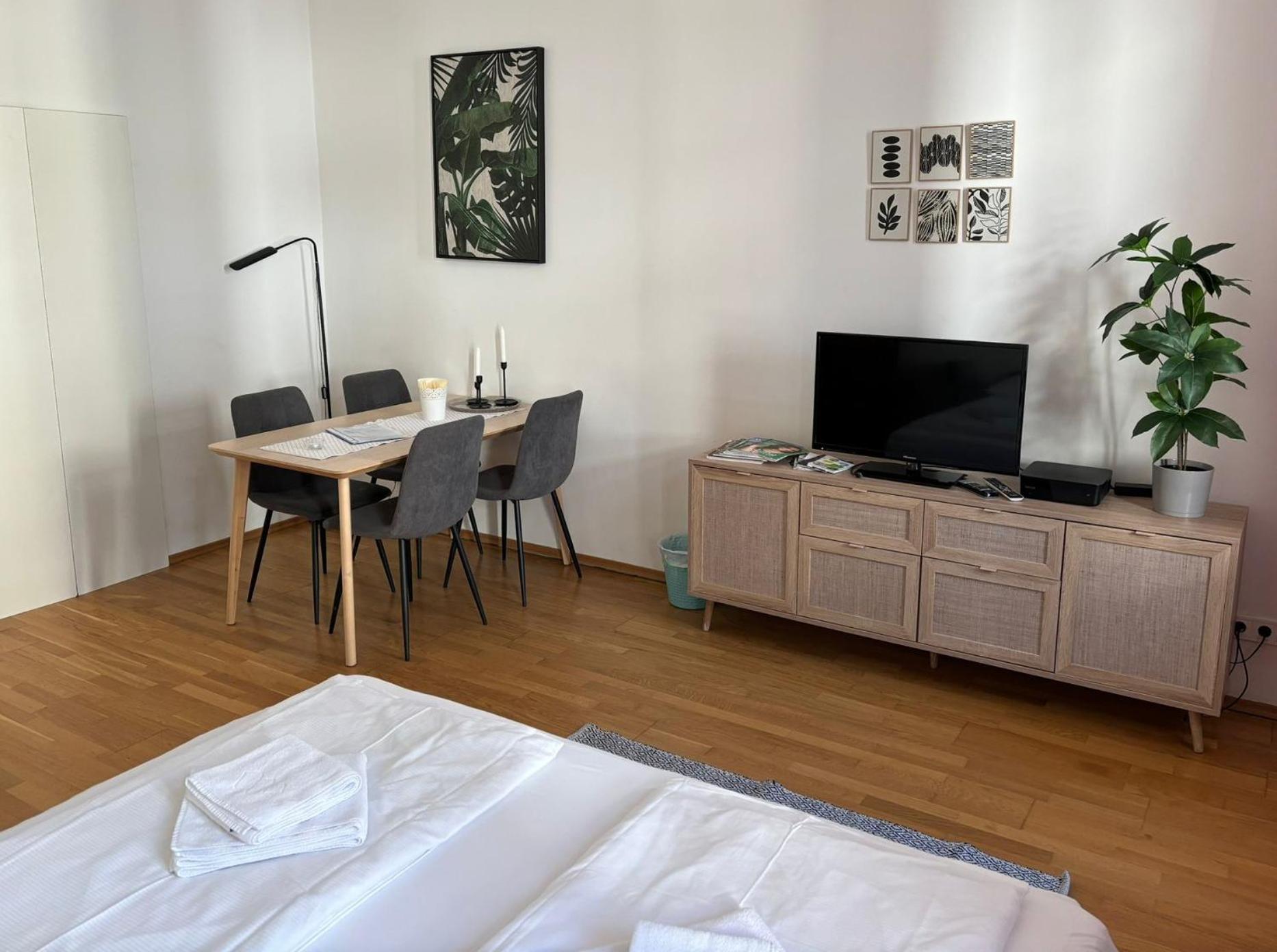 Casa Nostra - Helle Wohnung - Direkt Am Augarten Βιέννη Εξωτερικό φωτογραφία